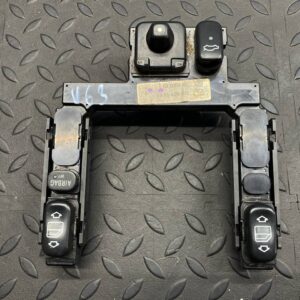 Блок управления стеклоподъемниками Mercedes C/W202 1993-2001