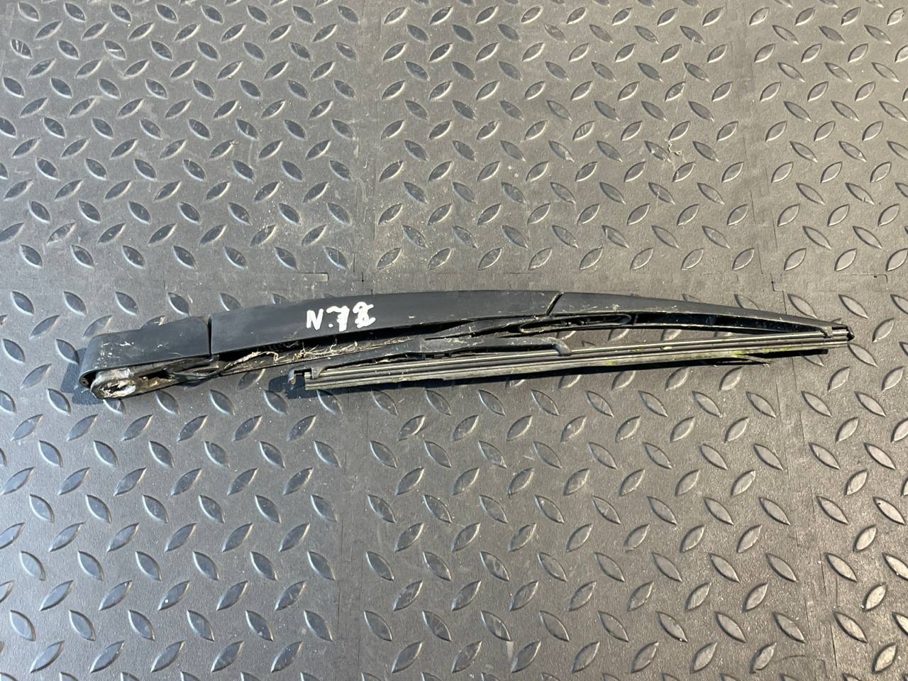 Поводок стеклоочистителя задний Mercedes M/W164 2005-2011