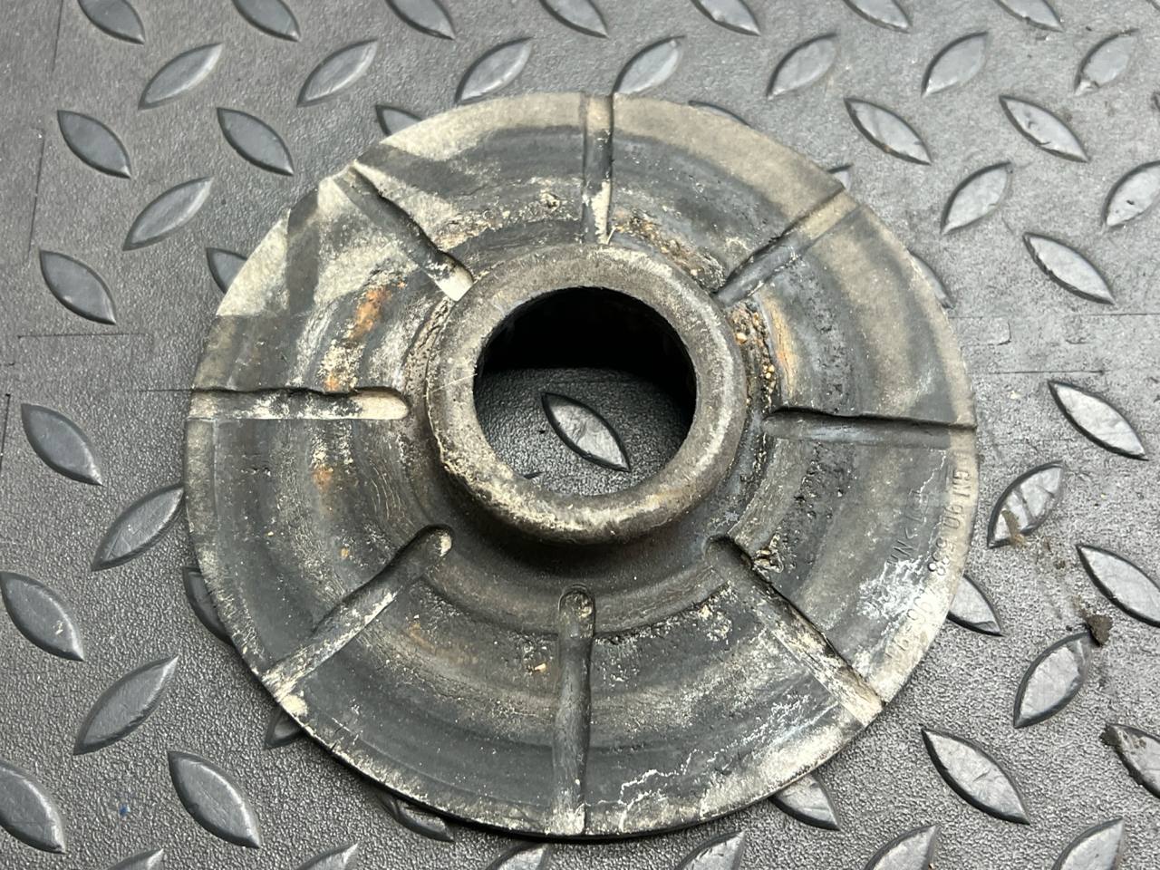 Проставка пружины задняя Opel Astra/H 2004-2014