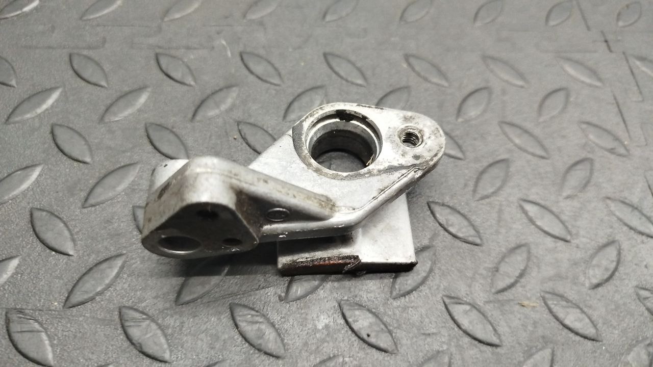 Кронштейн датчика положения коленвала Opel Astra/H 2004-2014