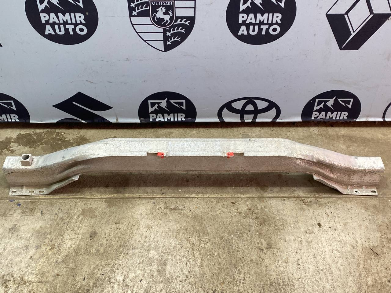 Усилитель бампера задний Opel Astra/H 2004-2014