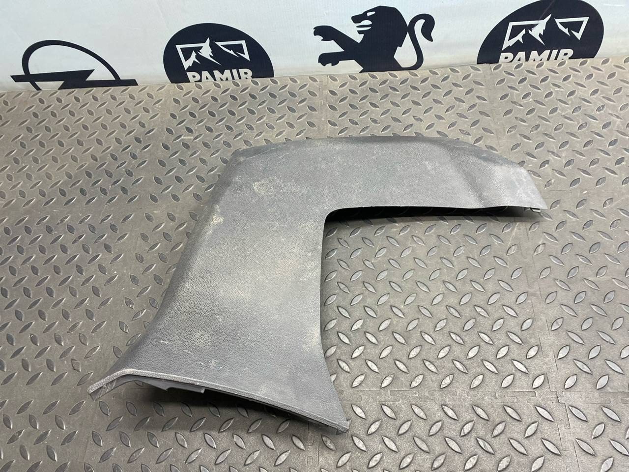 Накладка на консоль левая Opel Zafira/B 2005-2014