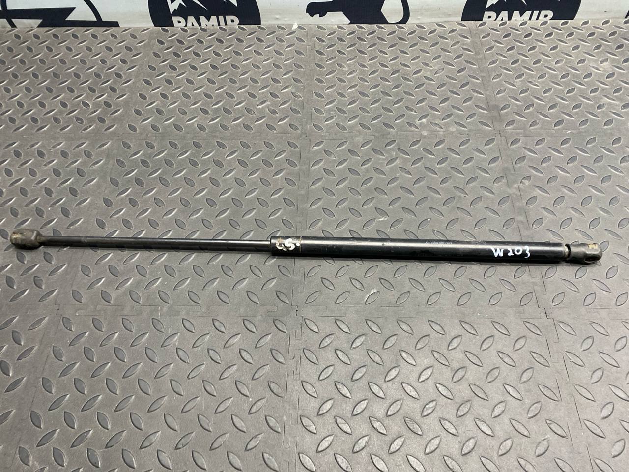 Амортизатор капота Mercedes C/W203 2000-2008