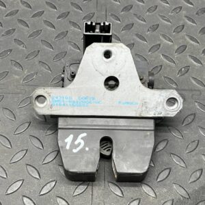 Замок двери багажника Ford Focus/2 2004-2011