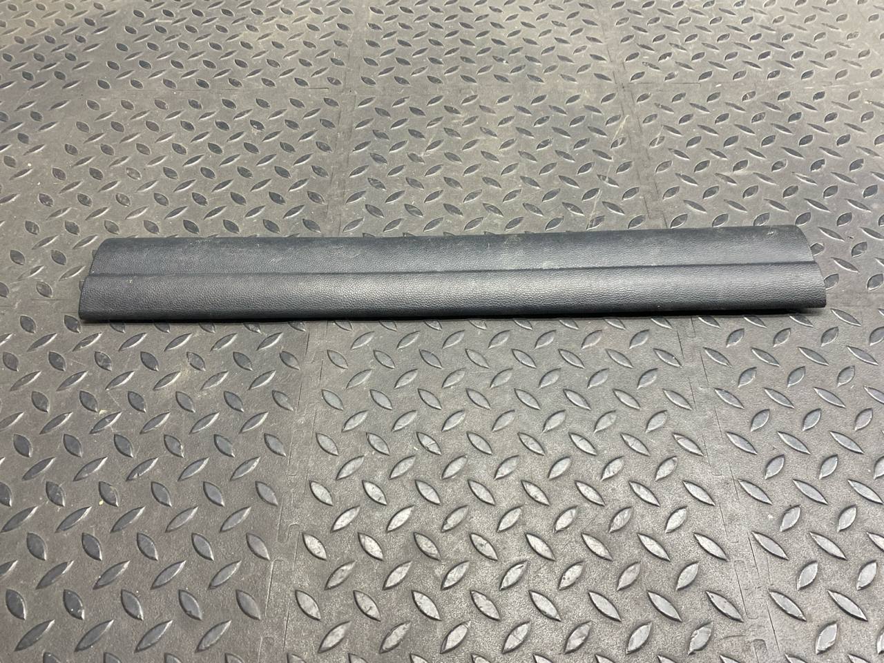 Накладка порога передняя правая BMW 3/E90 2004-2013