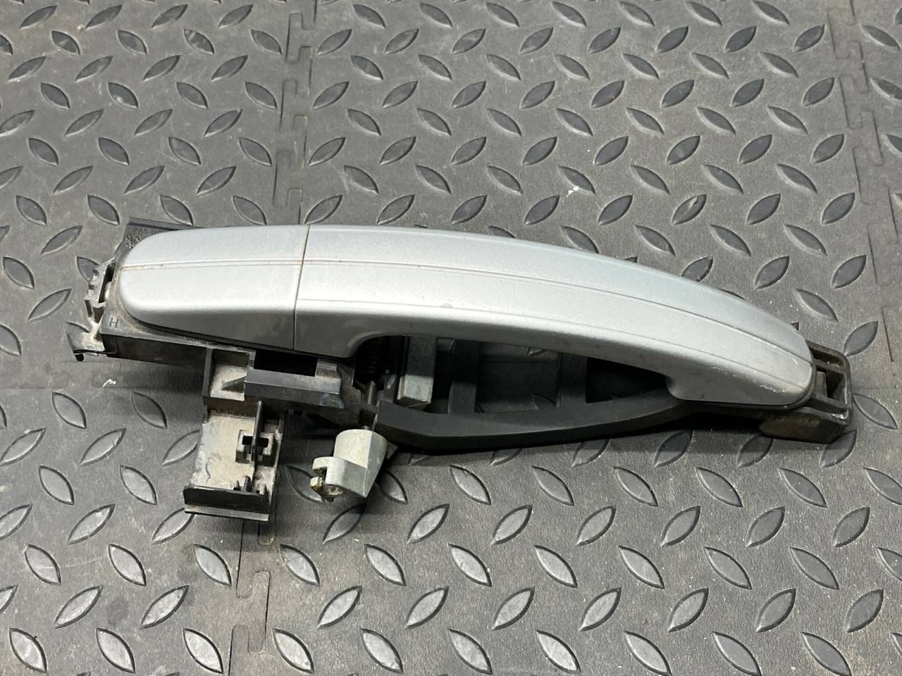 Ручка двери задняя левая Ford Focus/2 2004-2011