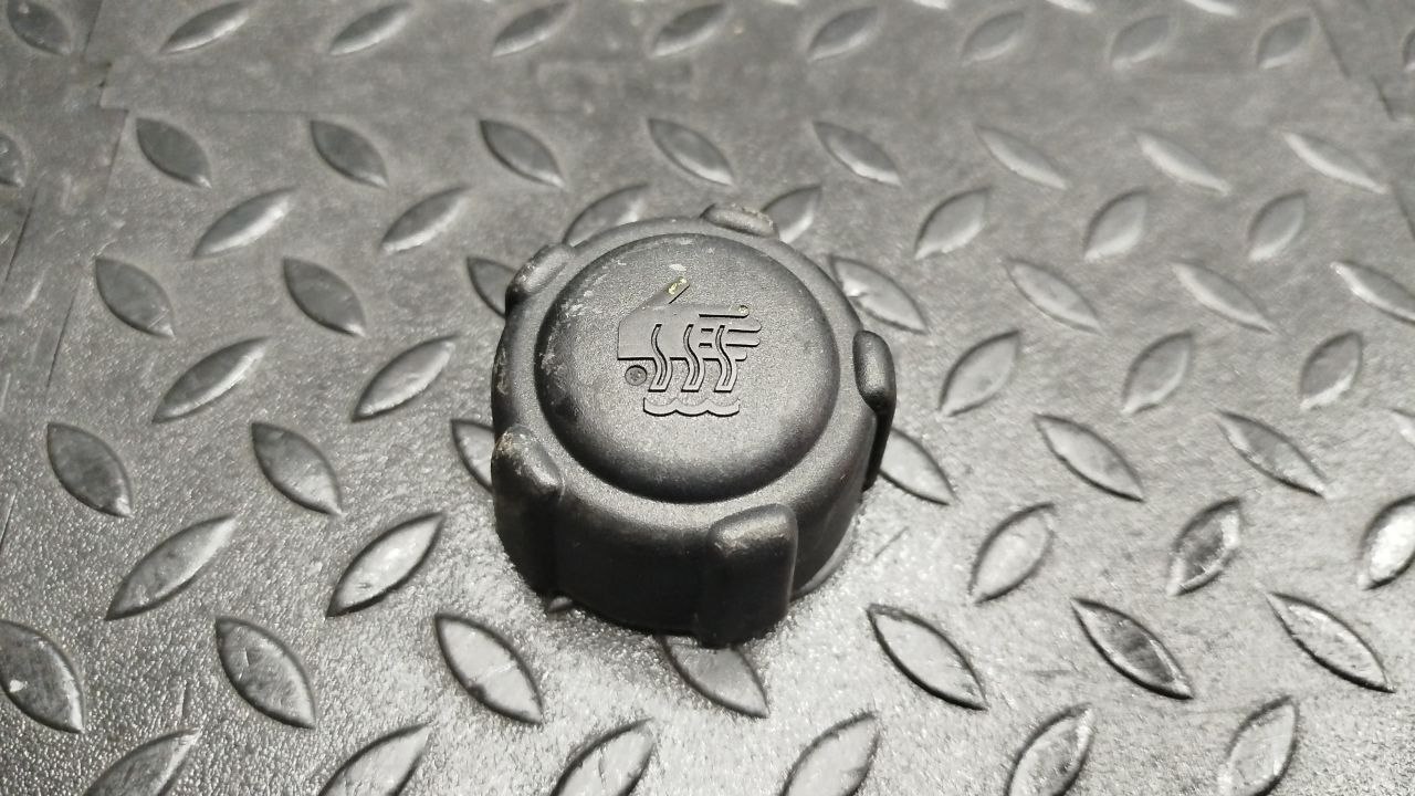 Крышка расширительного бачка Renault Scenic/2 2003-2009