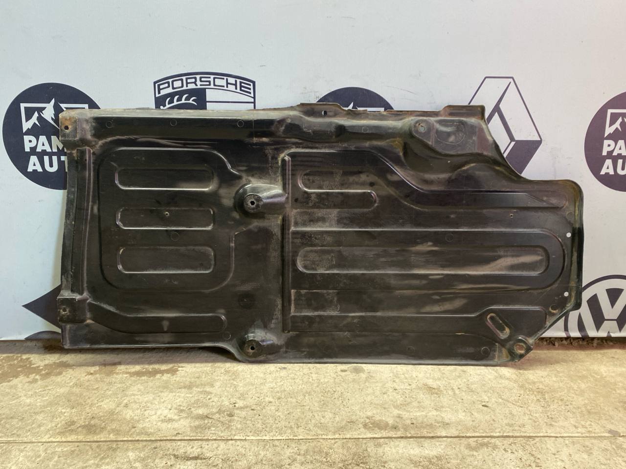 Защита антигравийная задняя правая Mercedes E/W211 2002-2009