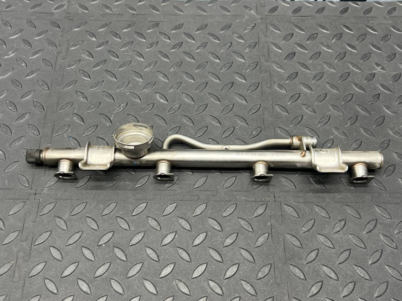 Рампа топливная Mercedes SLK/R170 1996-2004