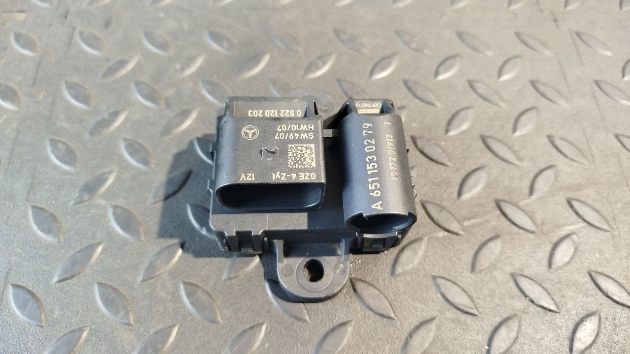 Реле свечей накала Mercedes C/W204 2006-2015