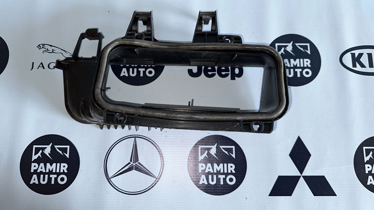 Корпус салонного фильтра Mercedes E/W211 2002-2009