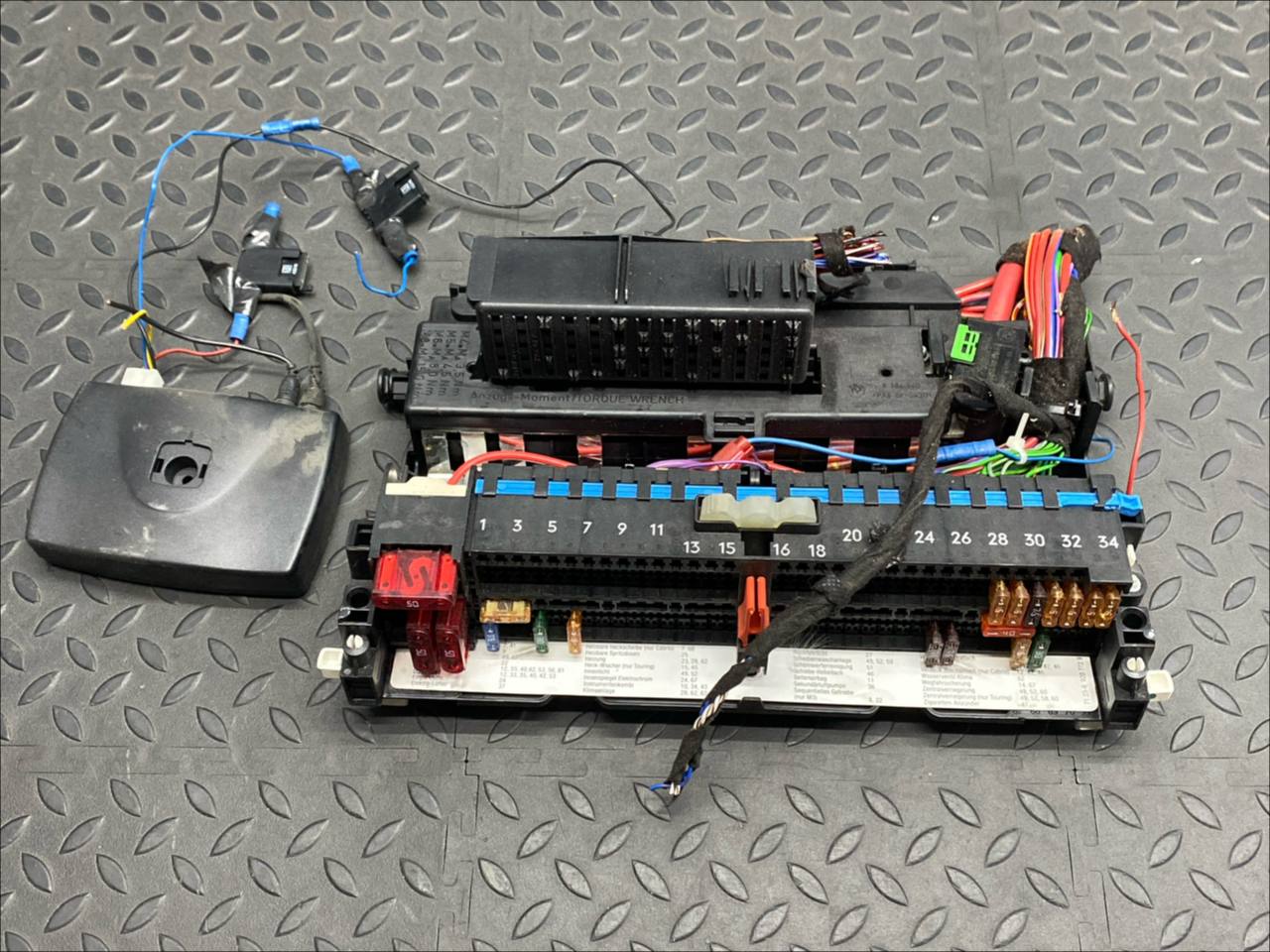 Блок предохранителей BMW 3/E46 1998-2007