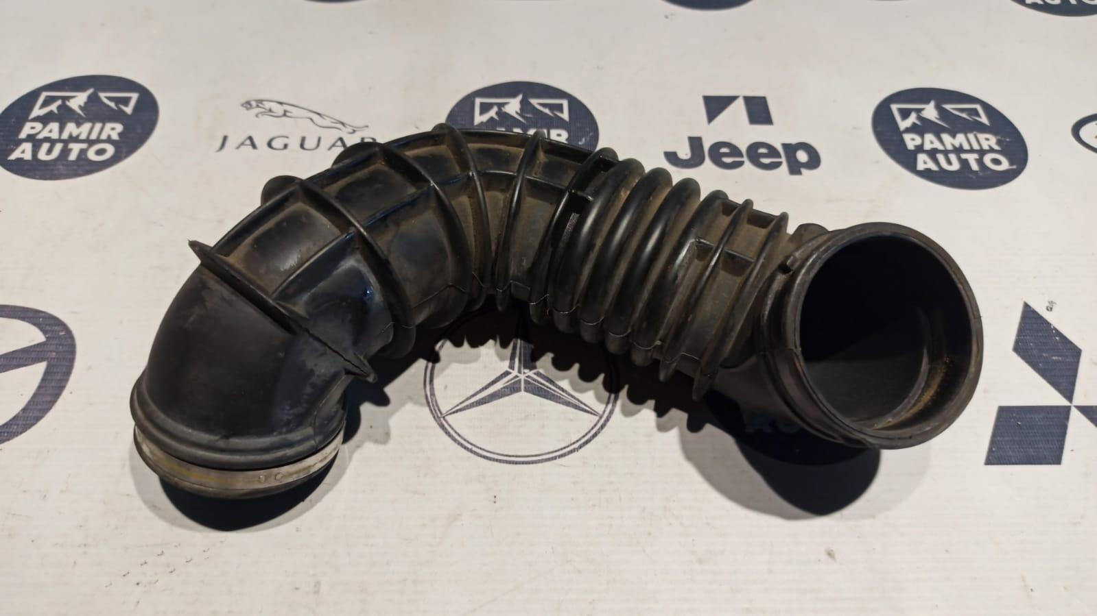 Патрубок воздушного фильтра Ford Focus 1998-2007