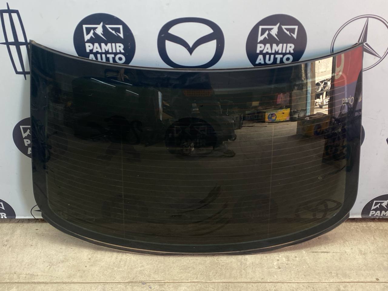 Стекло заднее Mercedes E/W211 2002-2009