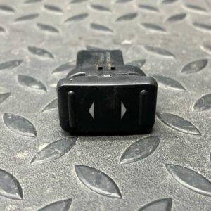 Кнопка стеклоподъемника Ford Focus/2 2004-2011