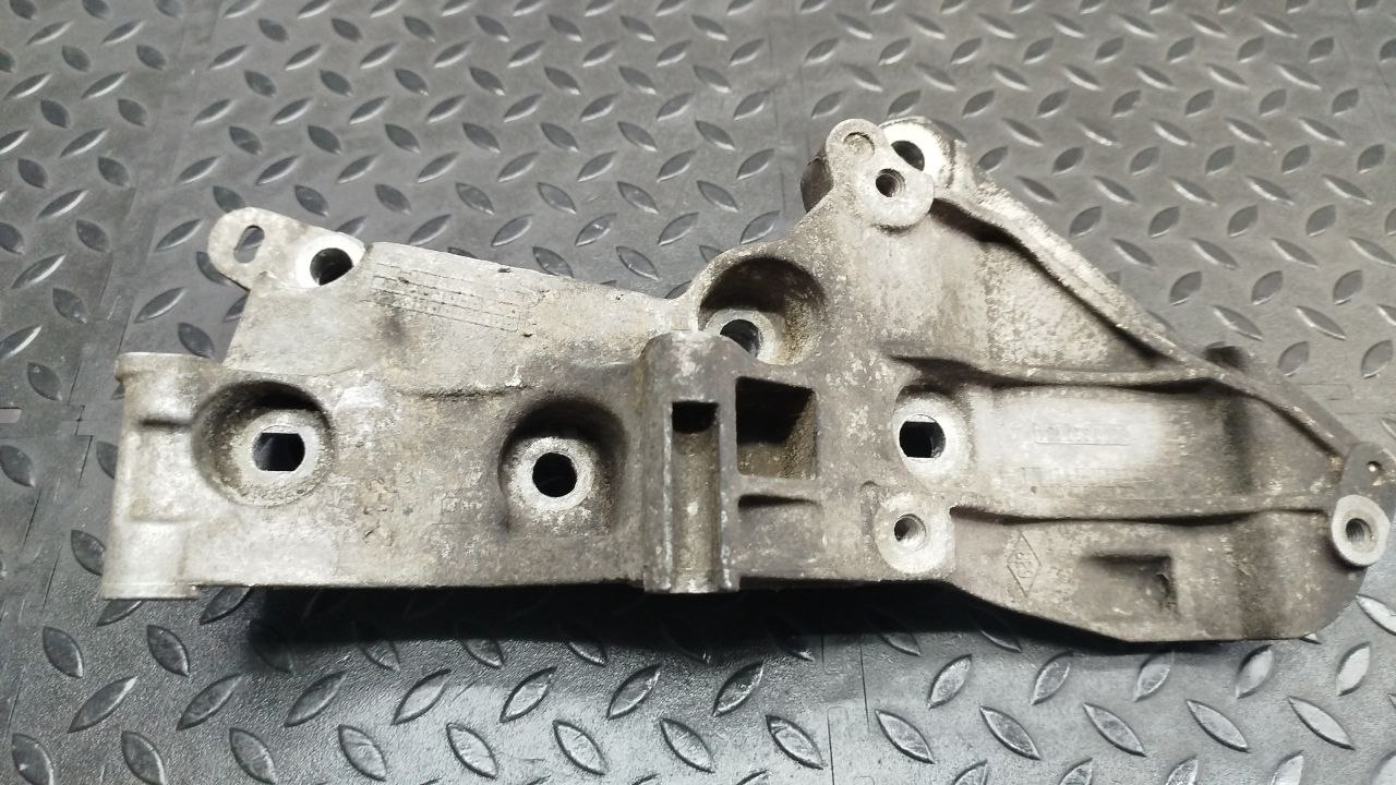 Кронштейн генератора Renault Scenic/2 2003-2009