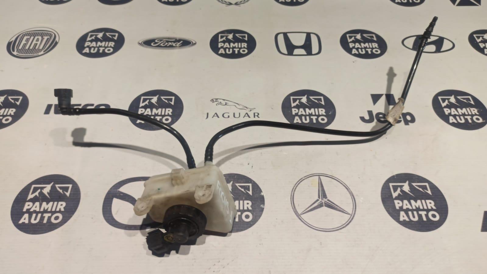 Бачок главного тормозного цилиндра Ford Focus 1998-2007