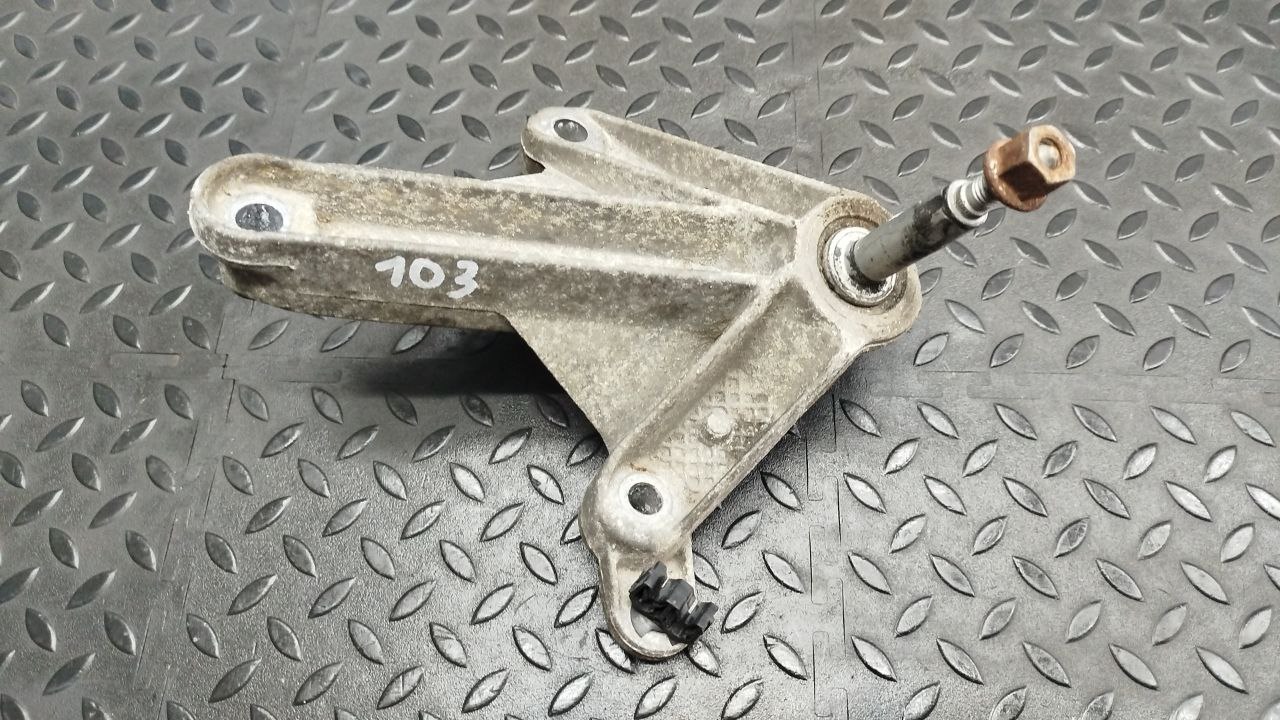 Кронштейн КПП Renault Scenic/2 2003-2009