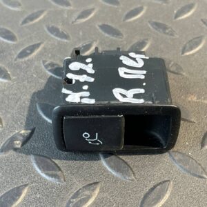 Кнопка открывания багажника Mercedes M/W164 2005-2011