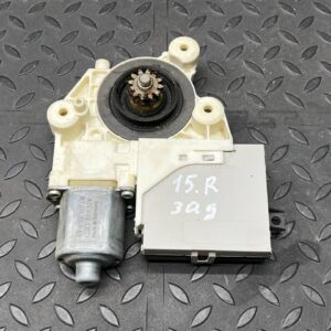 Моторчик стеклоподъемника задний правый Ford Focus/2 2004-2011