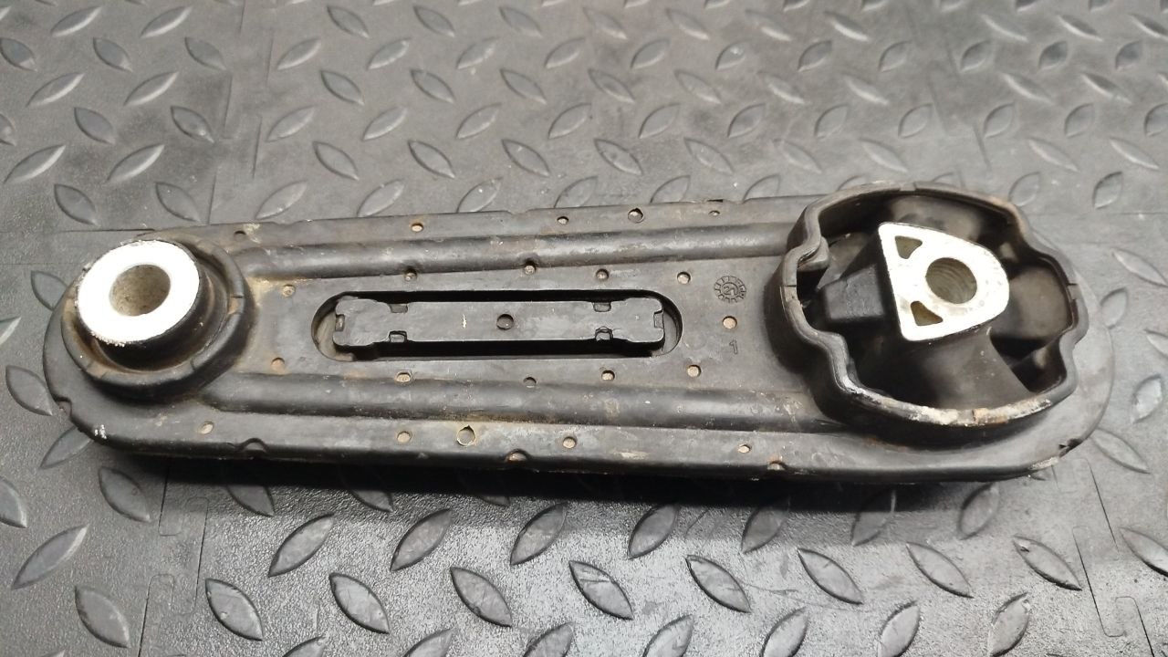 Опора двигателя Renault Scenic/2 2003-2009