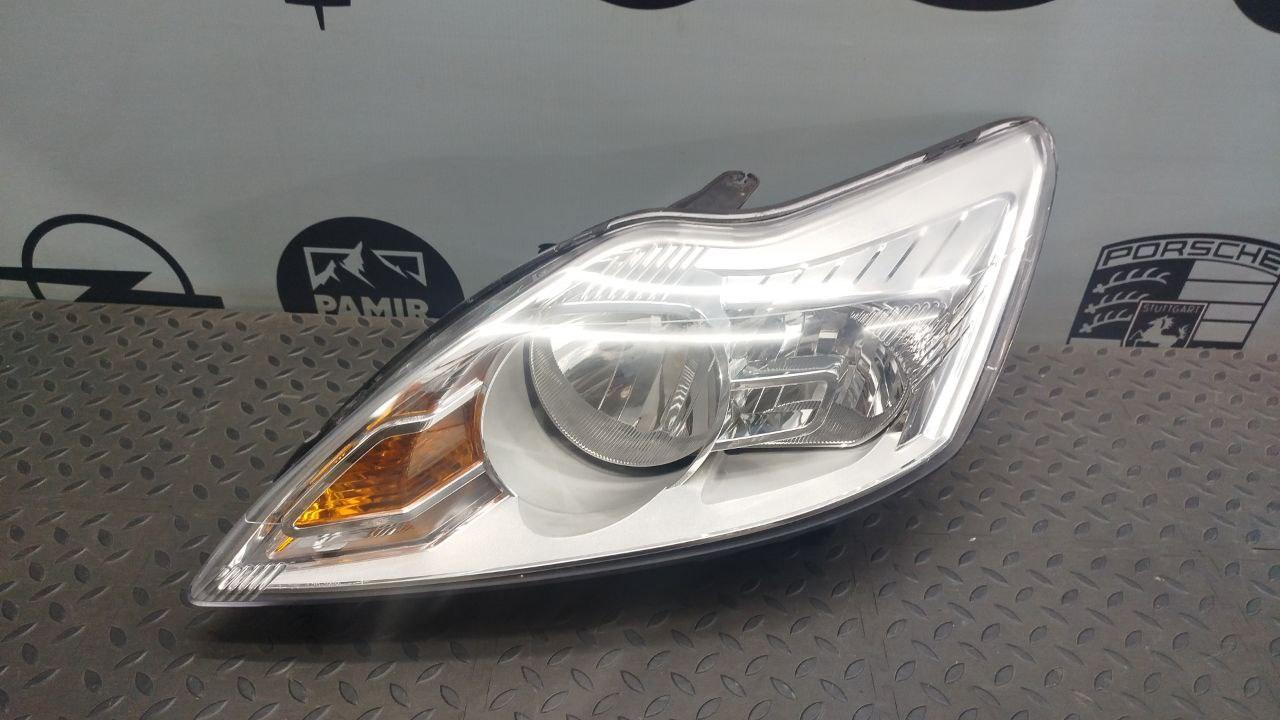 Фара левая Ford Focus/2 2004-2011