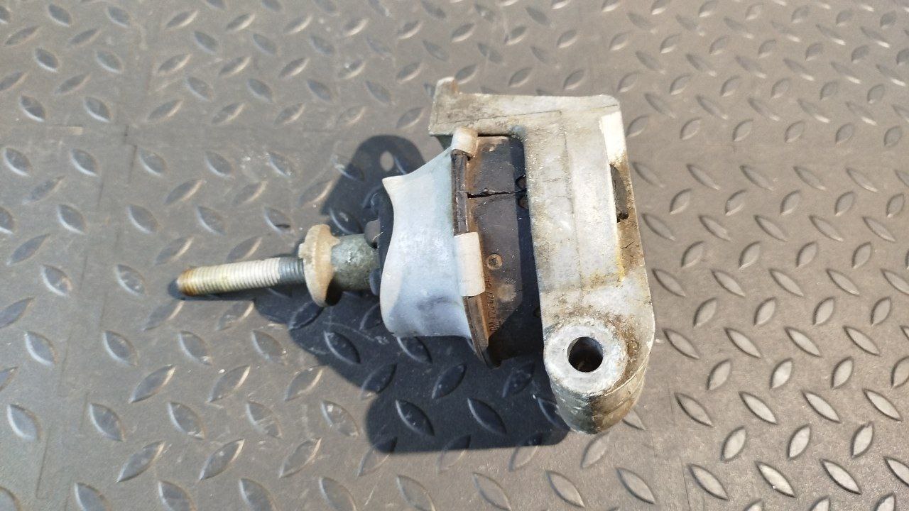 Опора двигателя Opel Zafira/B 2005-2014