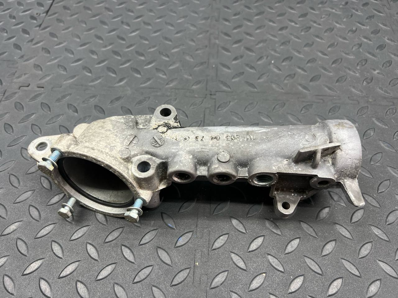 Корпус термостата Mercedes SLK/R170 1996-2004