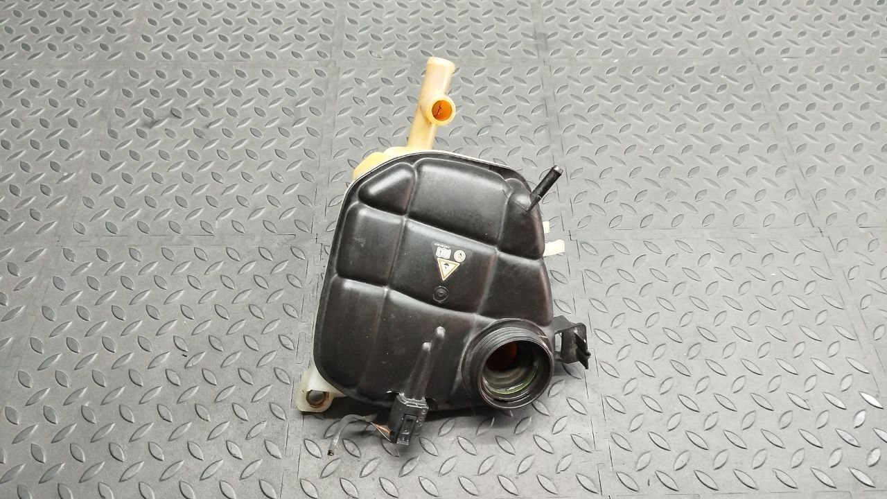 Бачок расширительный Mercedes M/W164 2005-2011