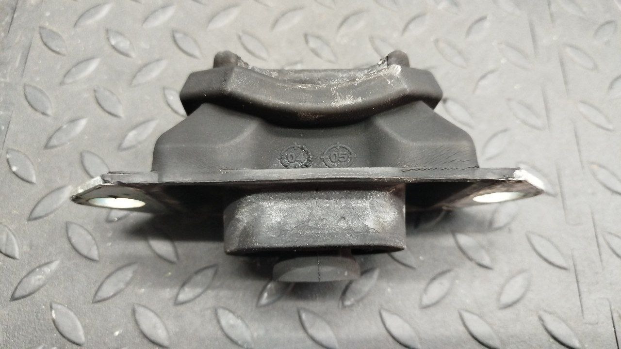 Опора двигателя Renault Scenic/2 2003-2009