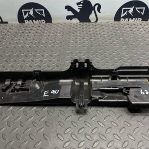 Кронштейн радиатора левый BMW 3/E90 2004-2013