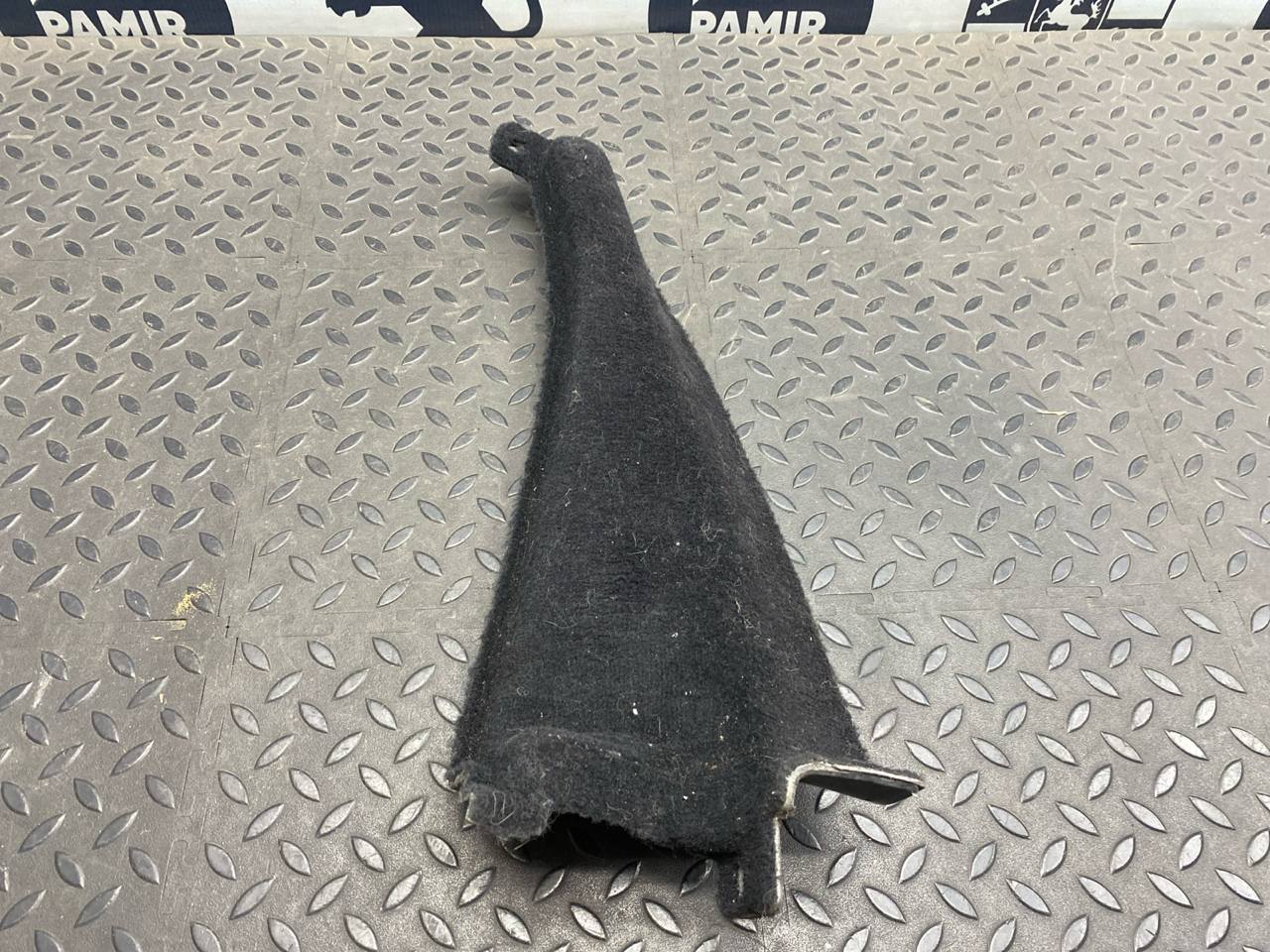 Обшивка багажника правая Mercedes C/W204 2006-2015