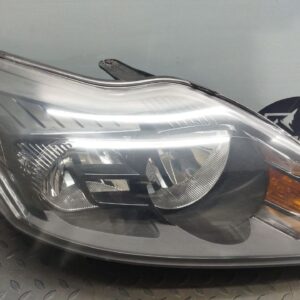 Фара правая Ford Focus/2 2004-2011