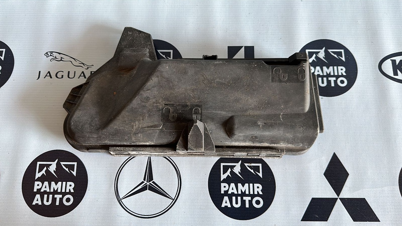 Крышка блока предохранителей Mercedes E/W211 2002-2009