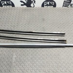 Уплотнитель двери задний правый Ford Mondeo/3 2000-2007