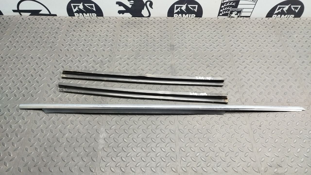 Уплотнитель двери задний правый Ford Mondeo/3 2000-2007