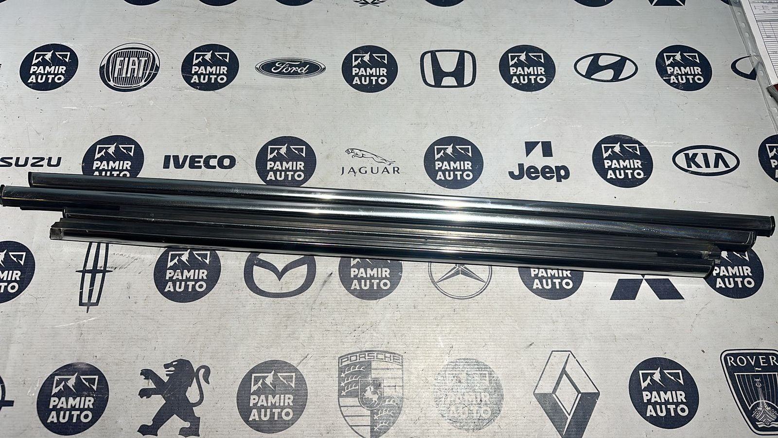 Уплотнитель двери Opel Vectra/C 2002-2008