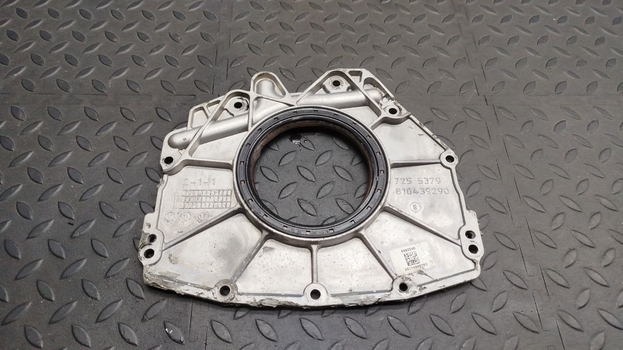 Крышка двигателя Mercedes M/W164 2005-2011