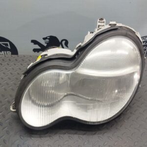 Фара левая Mercedes C/W203 2000-2008