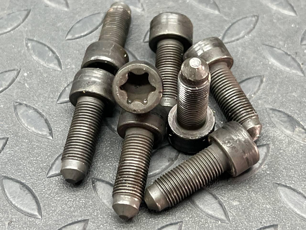 Болт маховика Mercedes SLK/R170 1996-2004