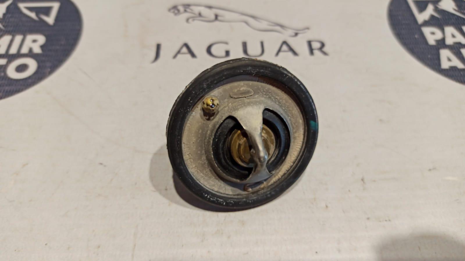 Термостат Ford Focus 1998-2007