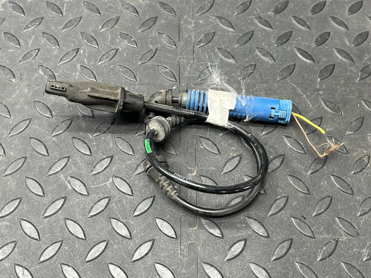 Датчик ABS передний правый BMW 3/E46 1998-2007