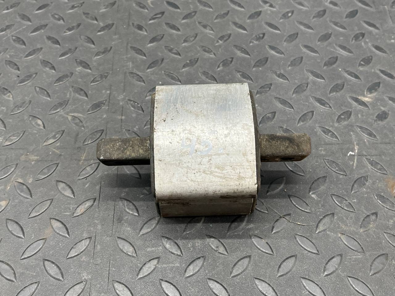 Опора КПП Mercedes C/W203 2000-2008