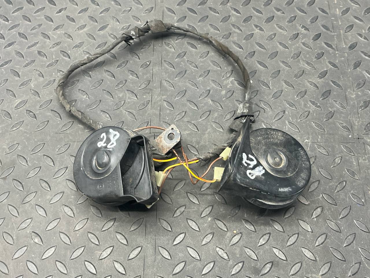 Сигнал звуковой Mercedes E/W210 1995-2003