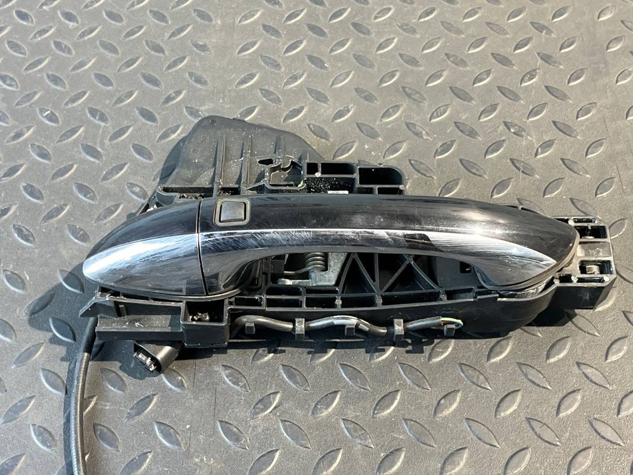 Ручка двери задняя левая Mercedes M/W164 2005-2011