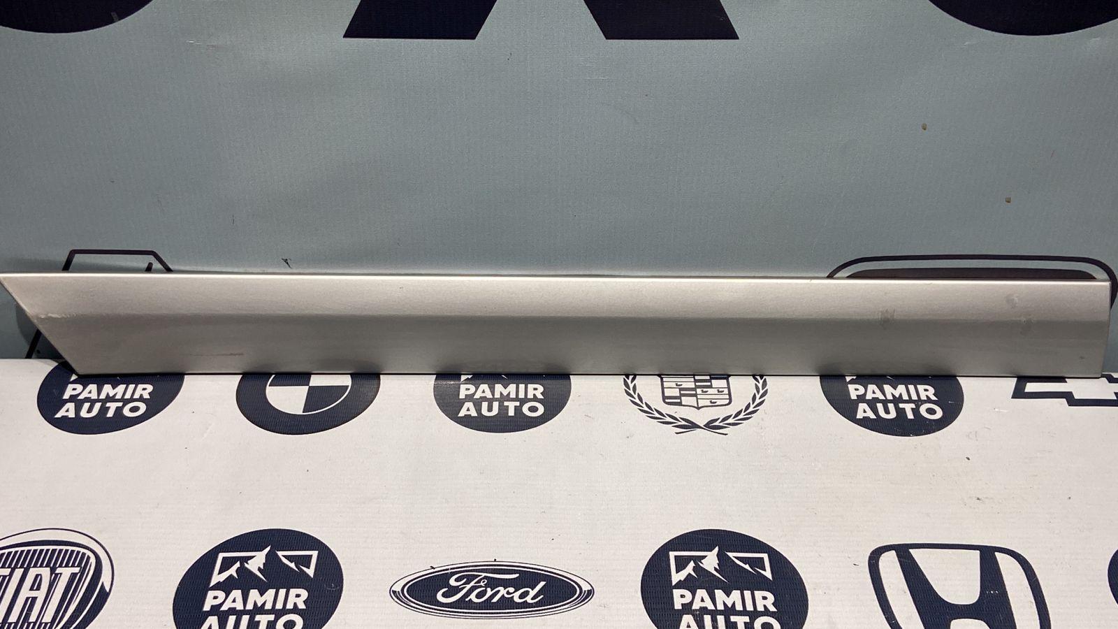 Молдинг двери задний правый Mercedes C/W203 2000-2008