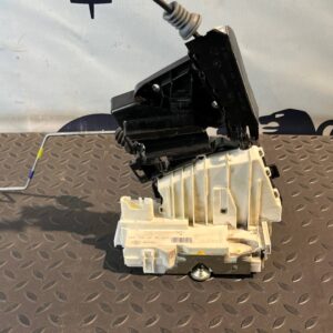 Замок двери передний правый Mercedes M/W164 2005-2011