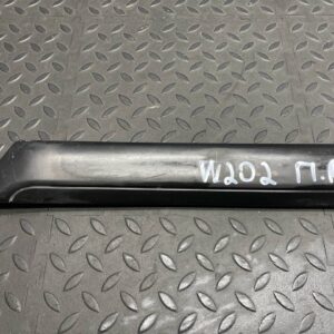 Молдинг крыла передний правый Mercedes C/W202 1993-2001