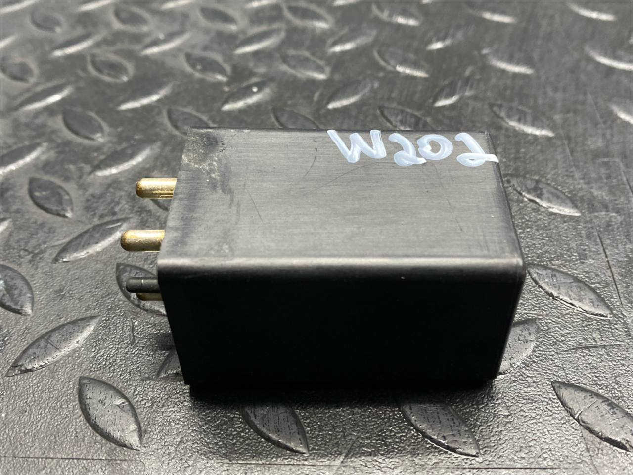 Реле кикдауна Mercedes C/W202 1993-2001