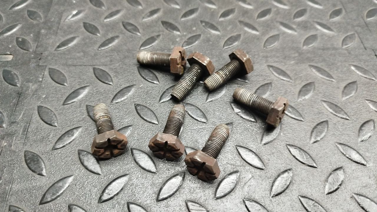 Болт маховика Renault Scenic/2 2003-2009